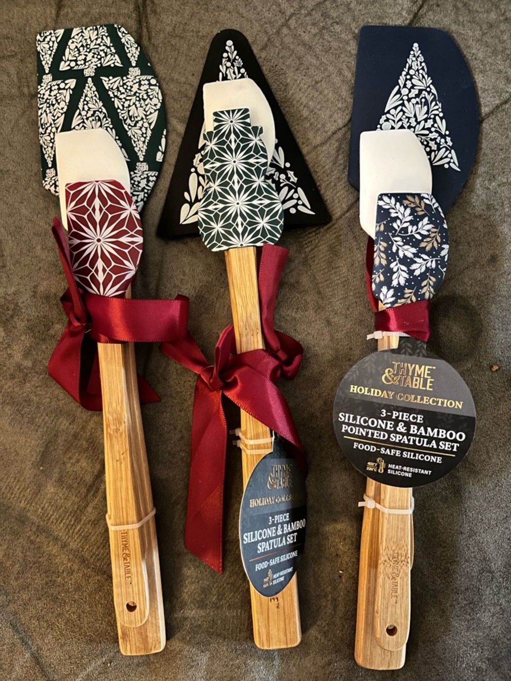 Thyme & Table Holiday 3-Piece Bamboo & Silicone Spatula Set - Red, Green, Navy
